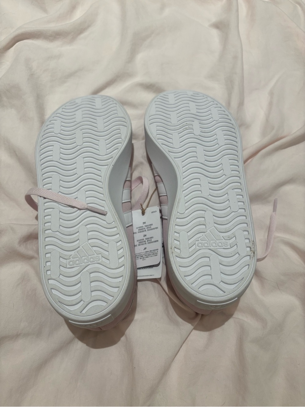 NWT adidas Women’s Light Pink Suede Low-Top Sneakers - Picture 3 of 7